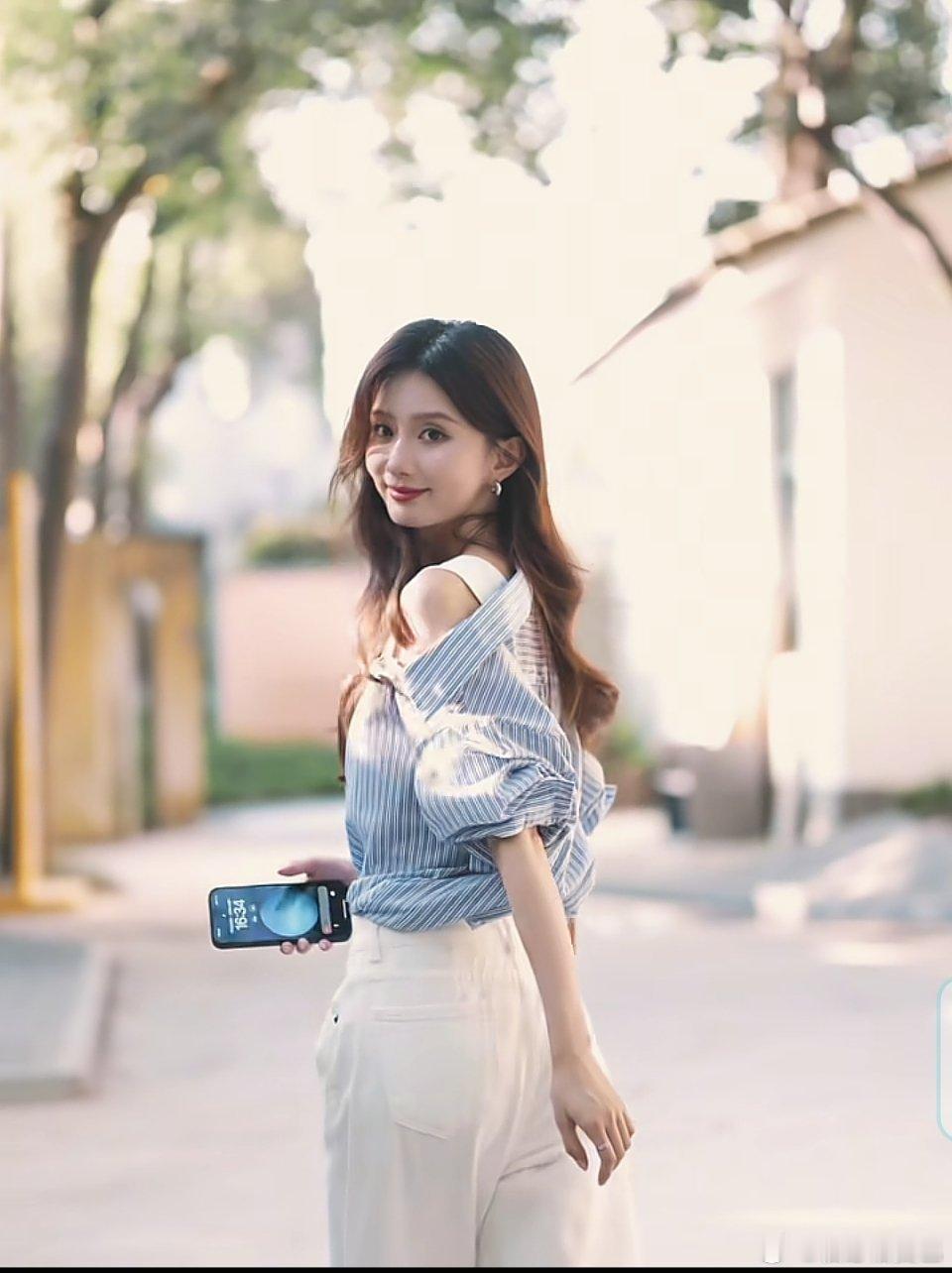 你会喜欢主动的女生吗气质穿搭