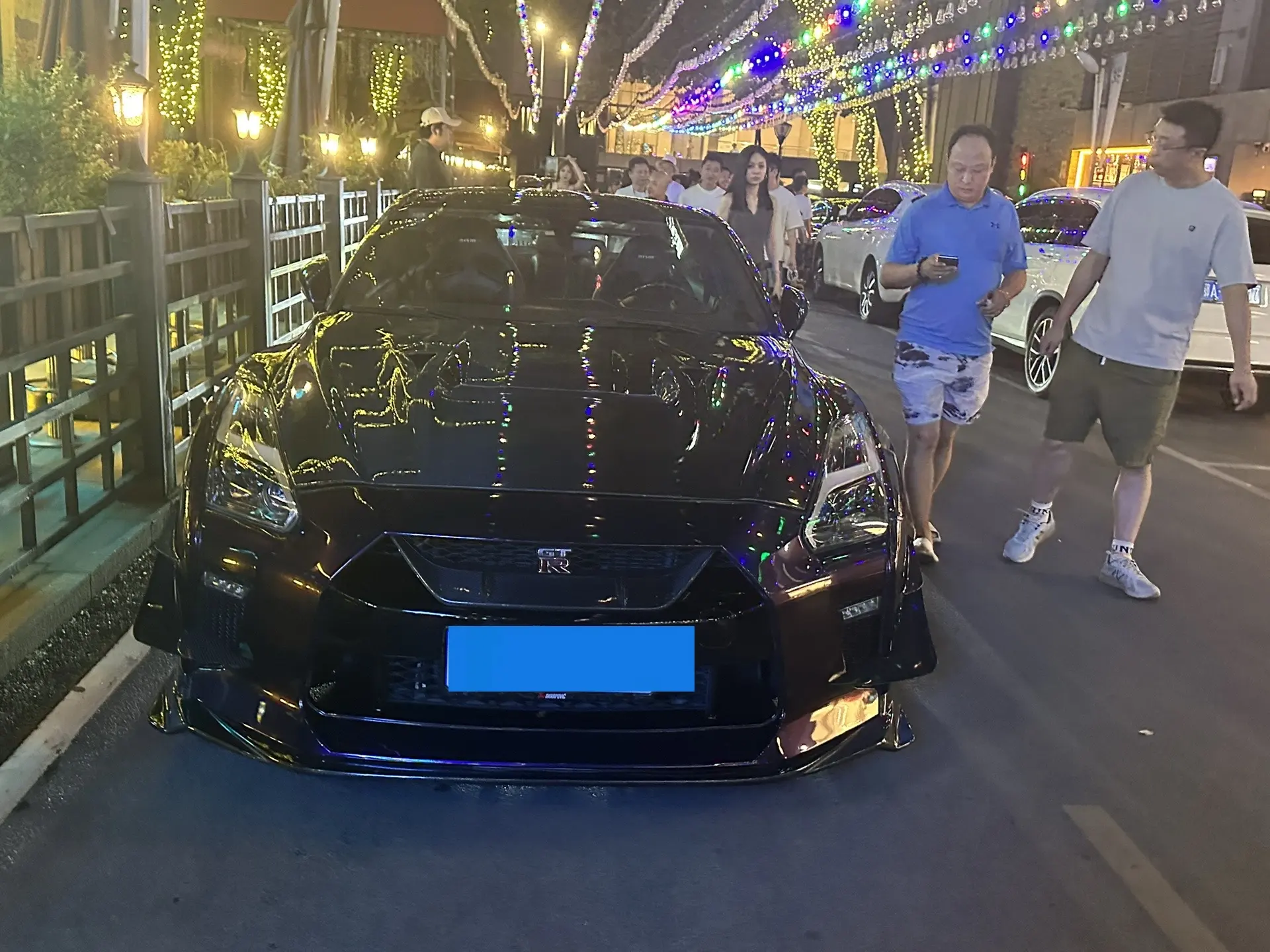 日产战神GTR这紫色太帅了你可能开兰博基尼法拉利都不一定有他快所以在路...