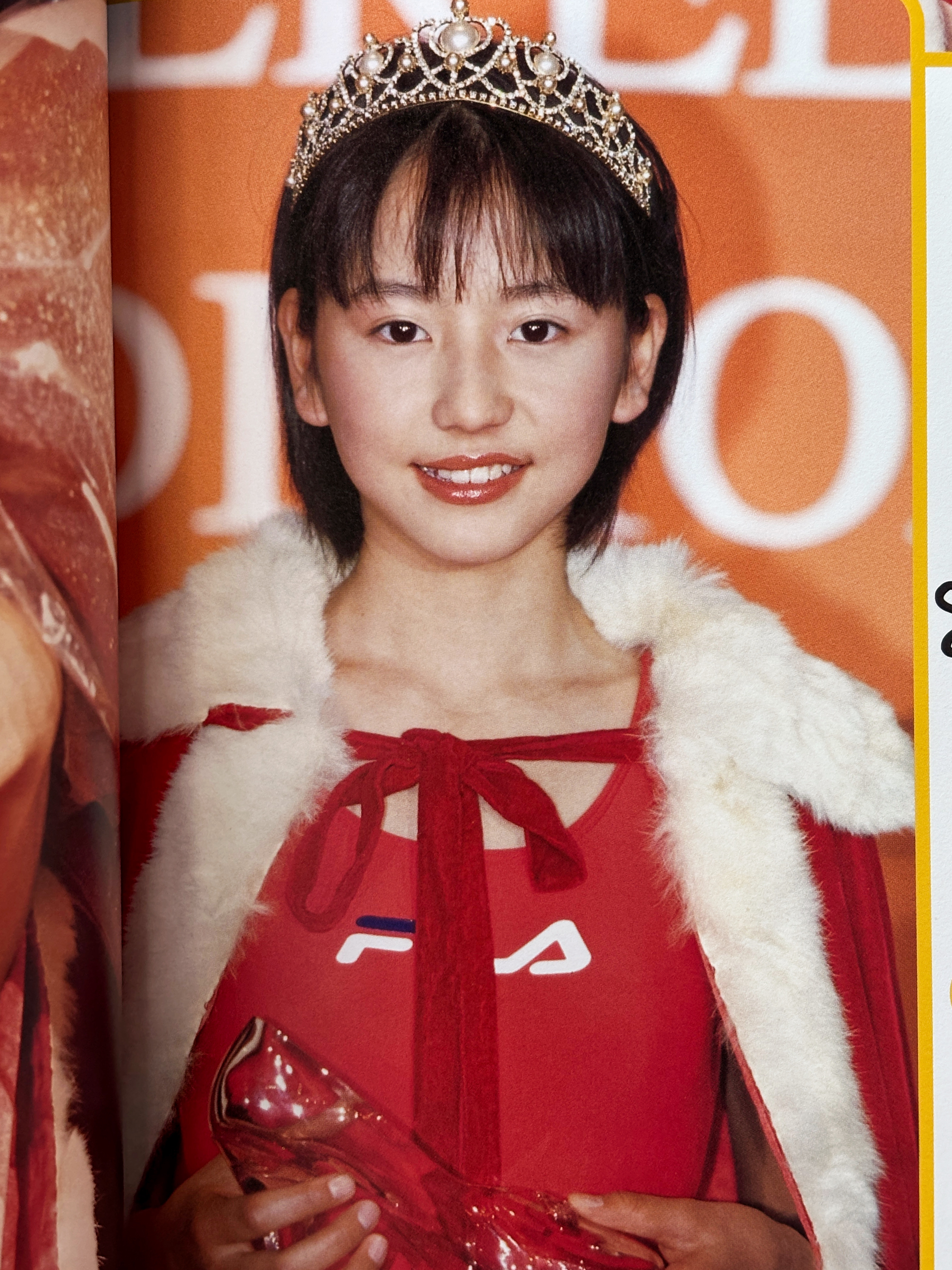 长泽雅美2002年的《Me》写真集，呈现了麻酱从12岁出道到14岁的成长。 