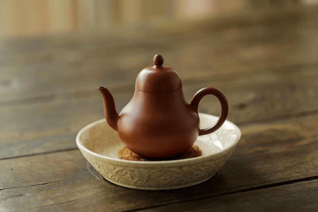 三十辐共一毂，当其无，有车之用。埏埴以为器，当其无，有器之用。凿户牖以为室，当其