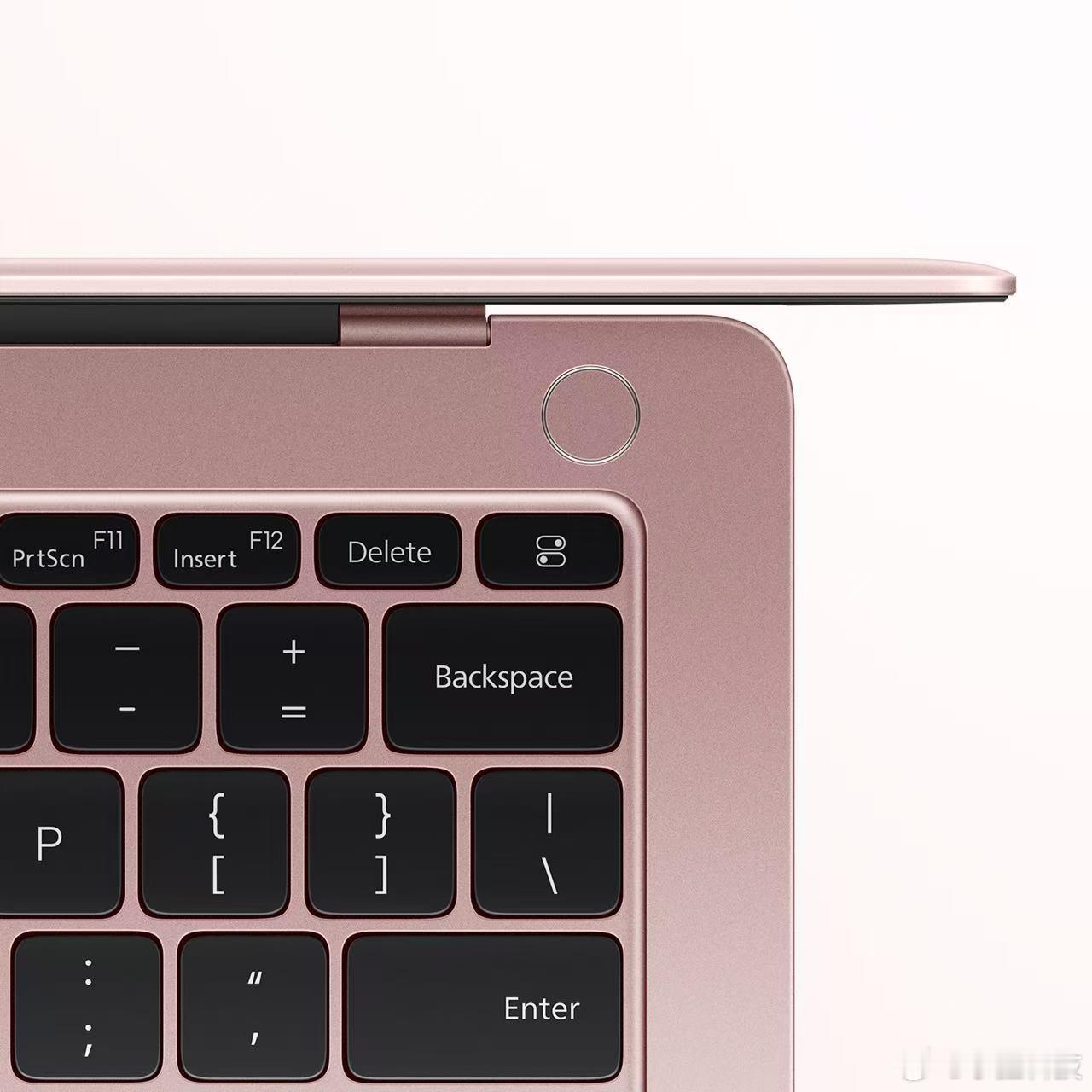 小米笔记本官宣柔光粉色不怕你们笑话，这粉色我看着都心动啊，小米官宣这柔光粉又好看