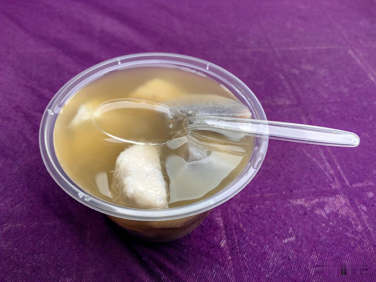水煮清淡餐最好不要零油进食，学会合理搭配，减脂养生也兼顾身体健康

不少朋友减脂