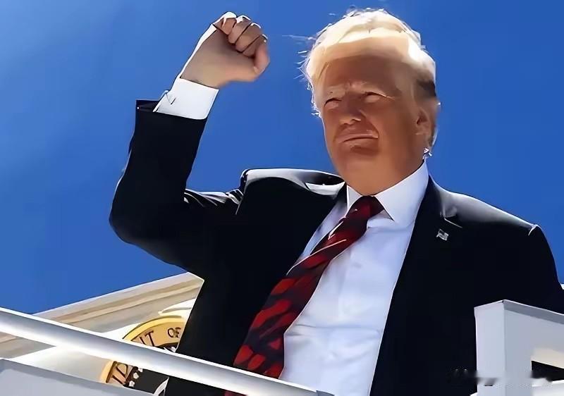 动手了！沙特突然不宣而战，几十架战机扑向也门狂轰滥炸。

7月14号这天，一点招
