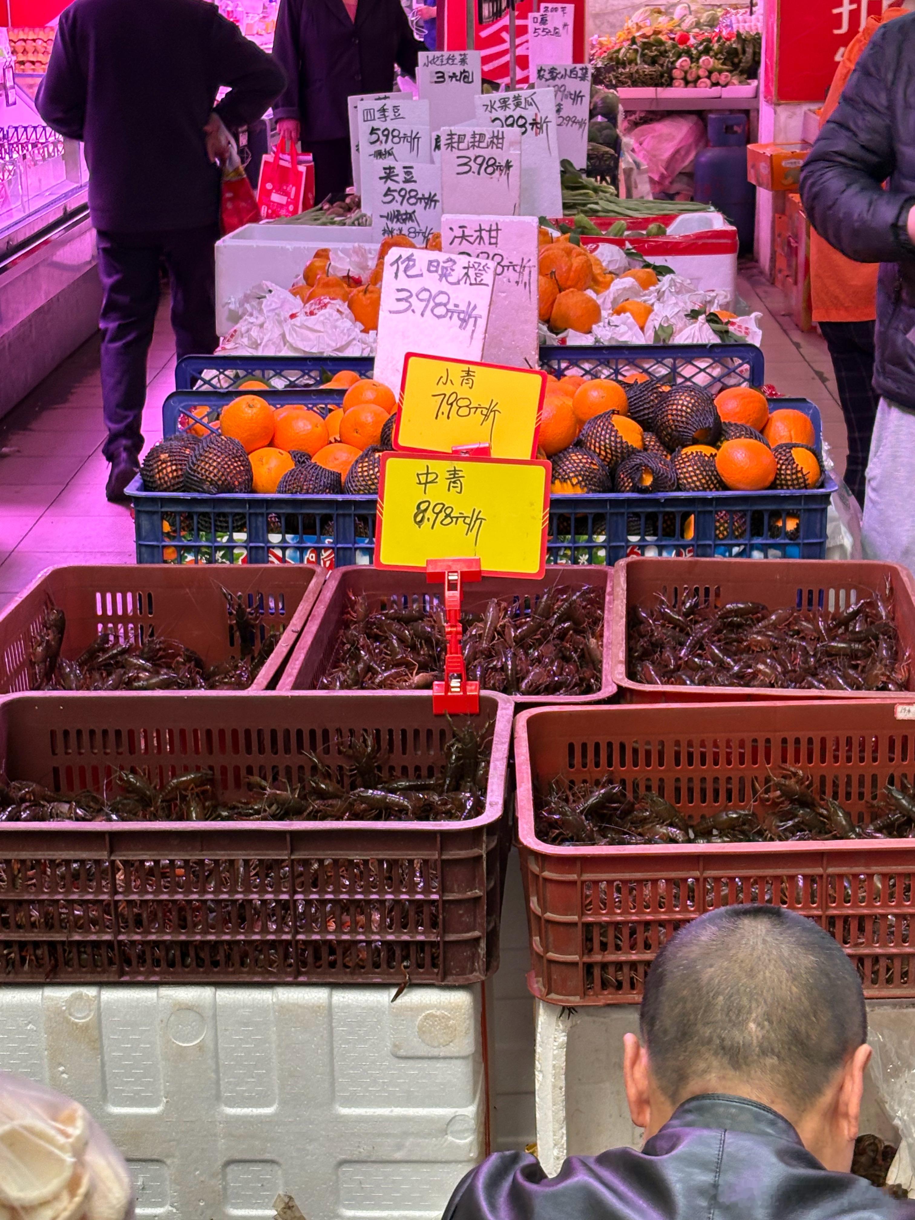 今年虾子价格是不是垮了呀 武汉