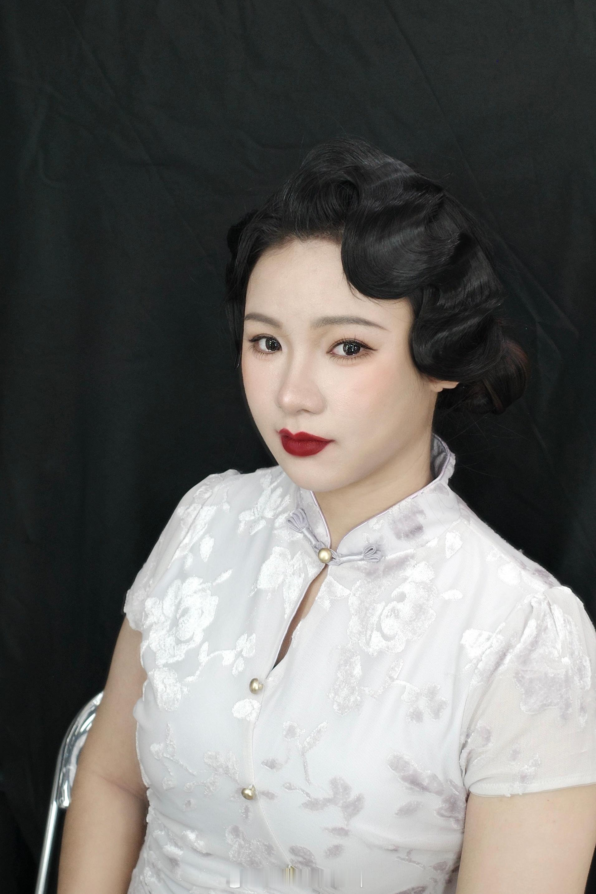 旗袍妆造-圆脸和手推波简直锁死了🔒 