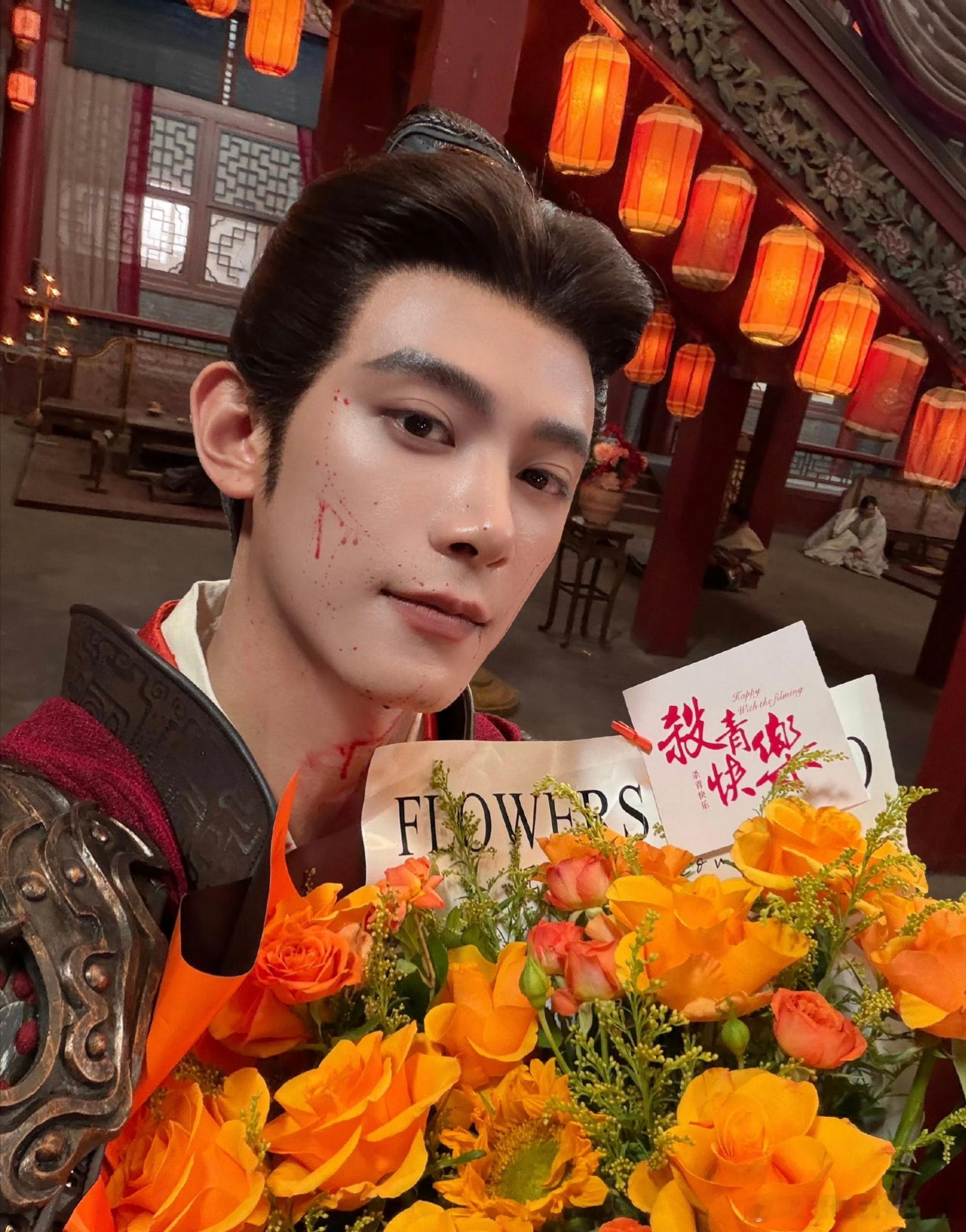 珠雀杀青网剧珠雀谁还没被邓凯黄羿的路透惊艳到？《珠雀》杀青再添期待，古装是张力满