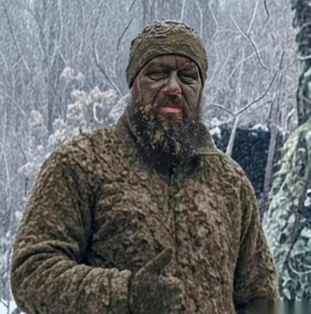 俄军士兵库尔加，档案上已经被列为“失踪”一个多月了。
所有人都以为他没了。在哈尔