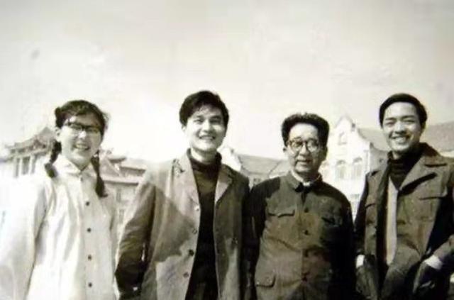 81年郭汝瑰探望杜聿明，忍不住发问：当年你为什么硬说我是共产党

1981年5月