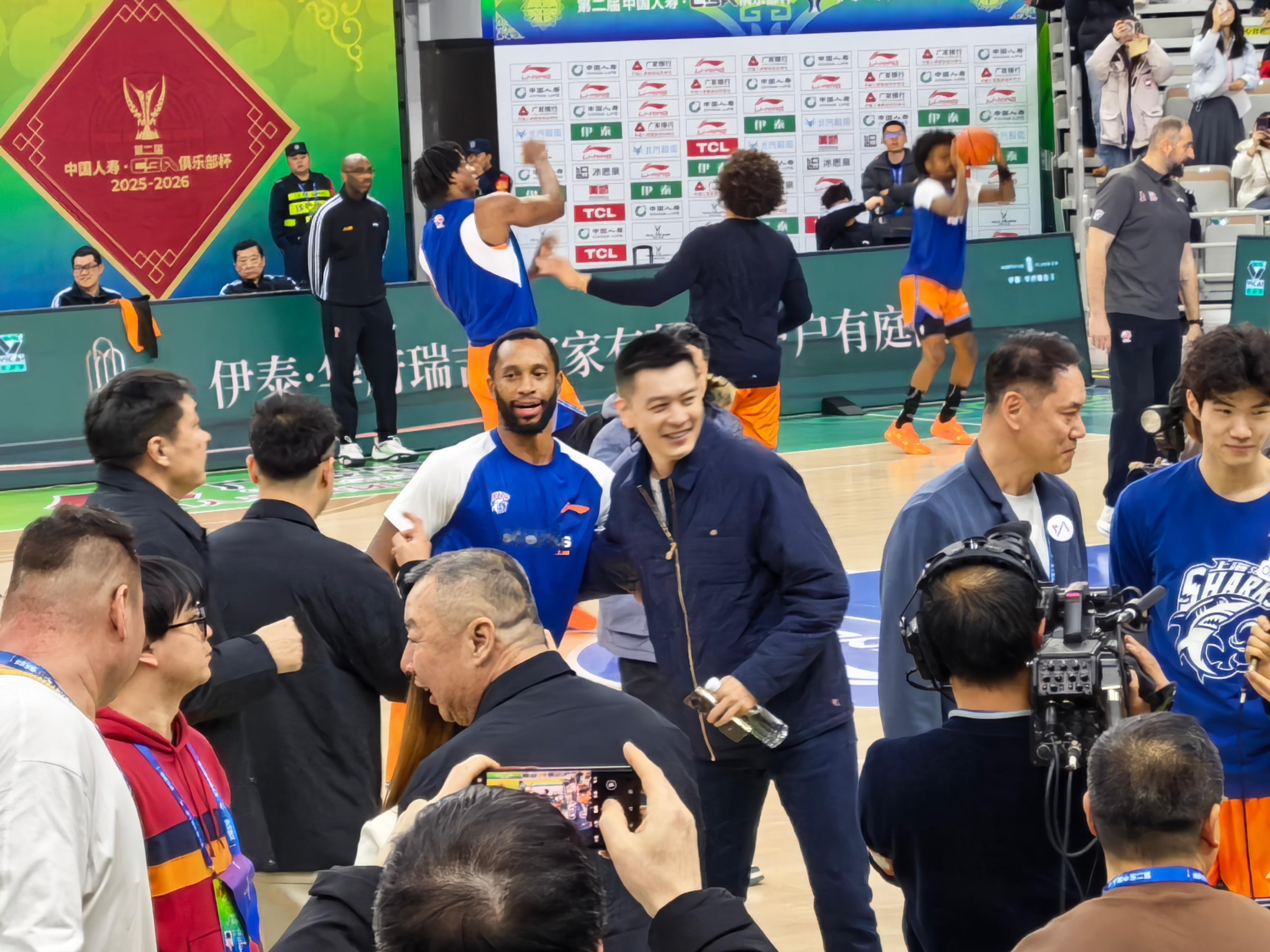 即使在呼和浩特弗格也能看到“亲人” 