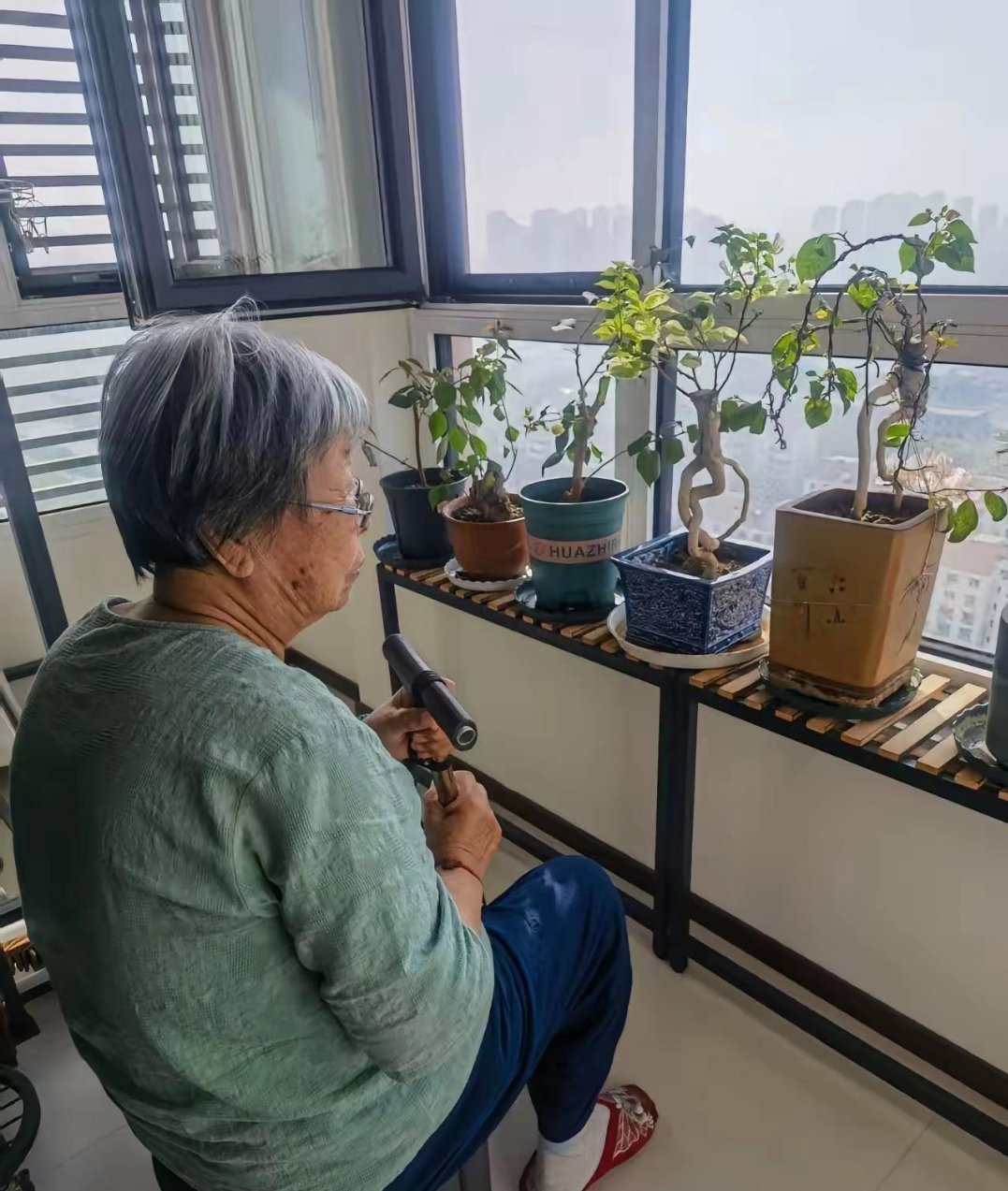 58岁了我发现个奇怪的现象：人老了，真的会变得自私我妈今年83岁，以前每次回家，