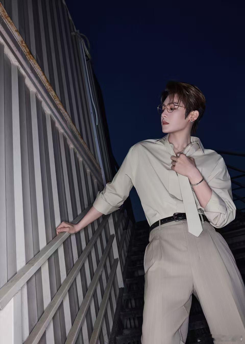 侯明昊的唱功侯明昊唱爱错有150万赞 没想到他唱抒情歌这么有感染力，爱错这首直接