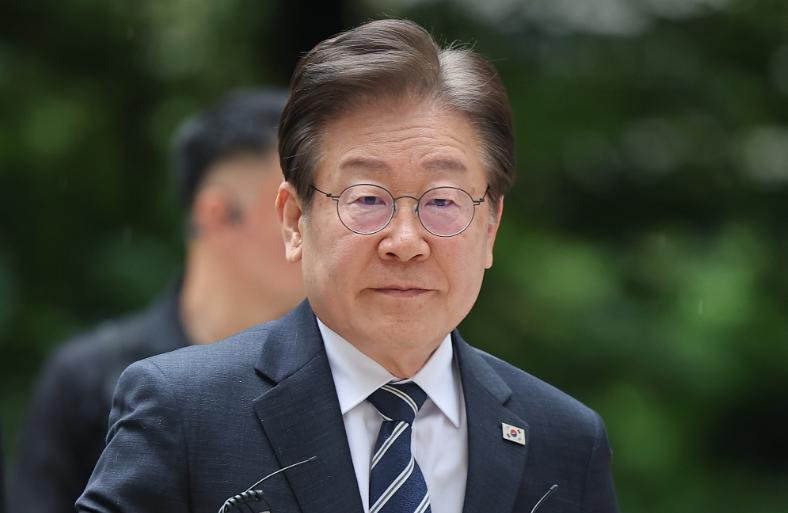 日本再给自己树立一个“敌人”！日本在得罪中国之后，又惹恼了韩国，如今韩国连日本新