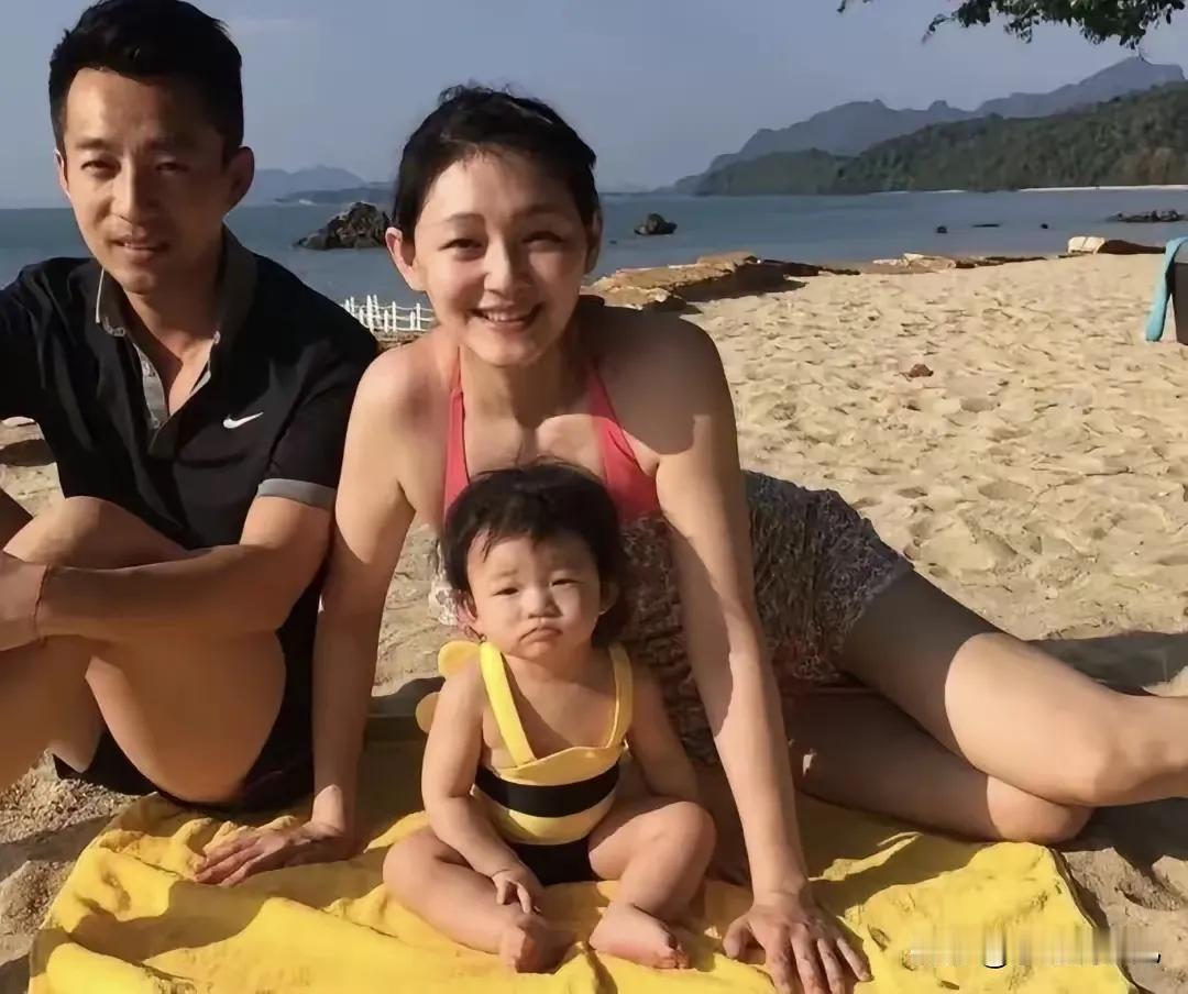 她们曾经也曾相爱过
如果不是大s在生下老二身体虚弱的情况下，小s这个妹妹一直劝说