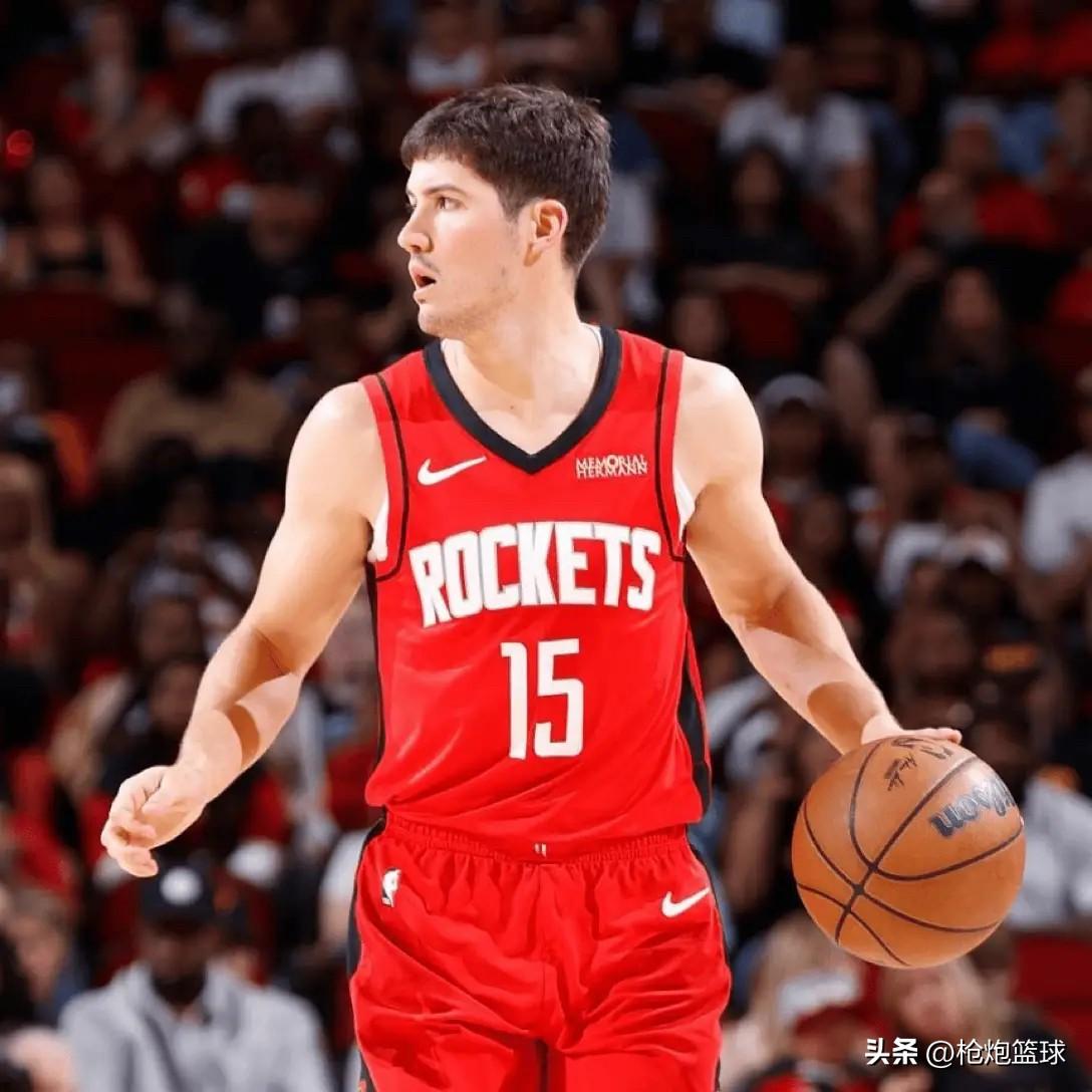 乌度卡醒醒吧

火箭123-122热火，赛后火箭队记Bradeaux更新社媒写道