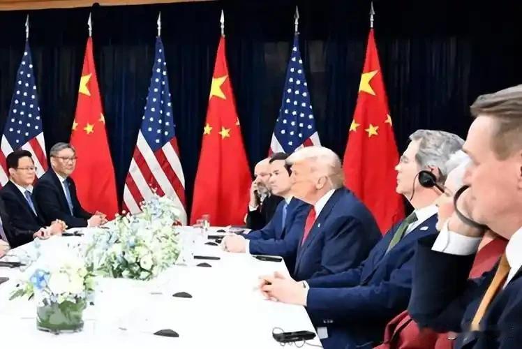 美方态度现微妙转变？会晤落幕，台海局势迎来新信号
 
在台海相关事务上，美方立场