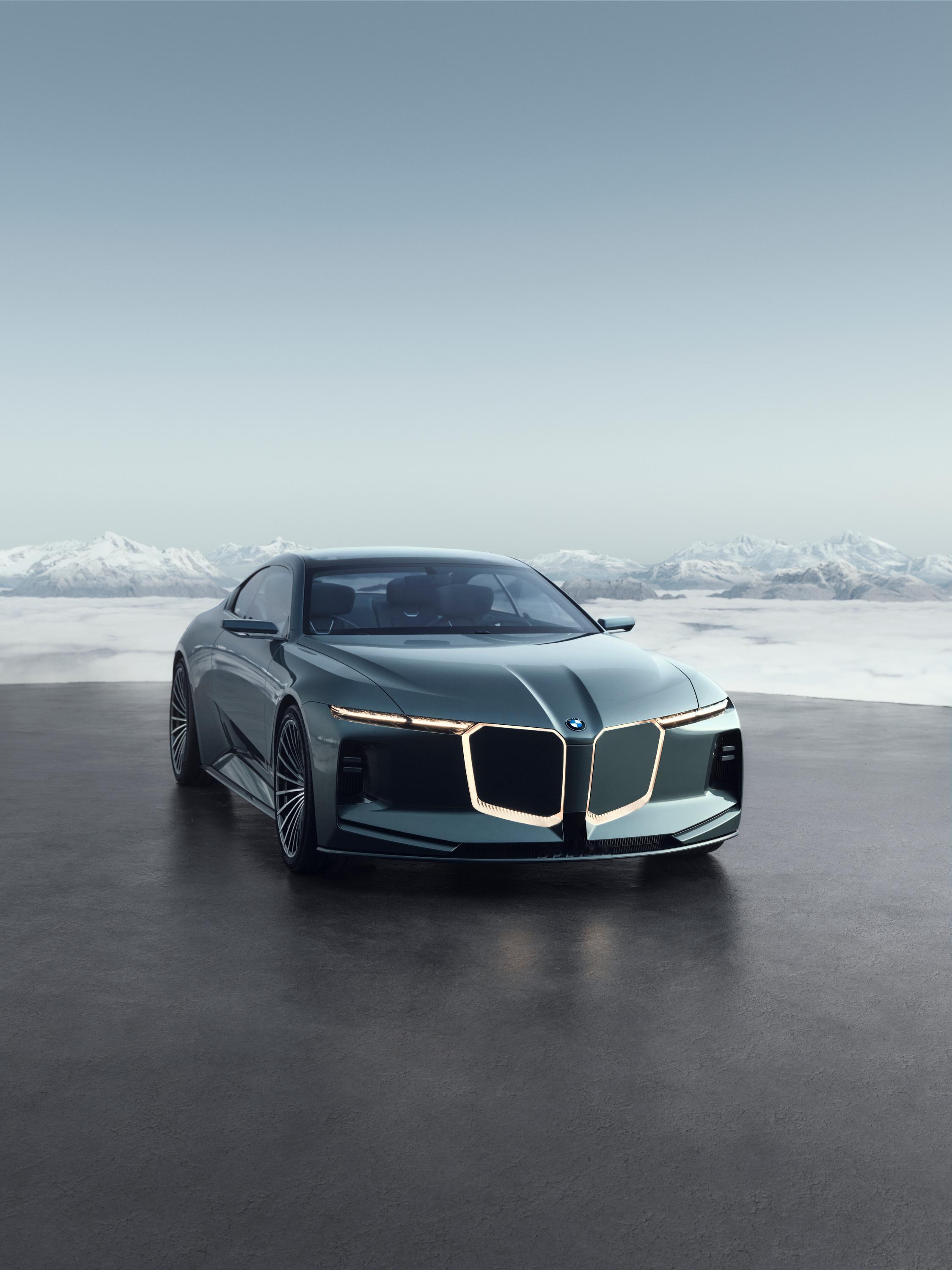 速度与从容兼得。Vision BMW ALPINA概念车全球首秀，以现代设计诠释
