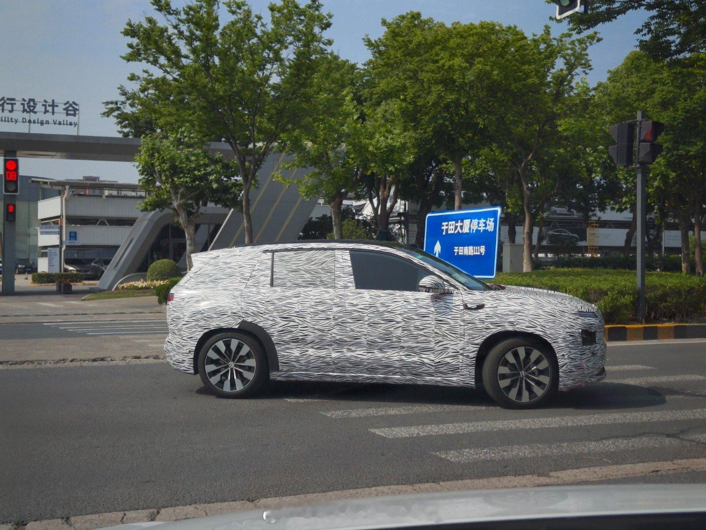 一个比ID.4大不了多少新世代大众SUV，估计会叫ID.5？感觉是冲着4.6-4