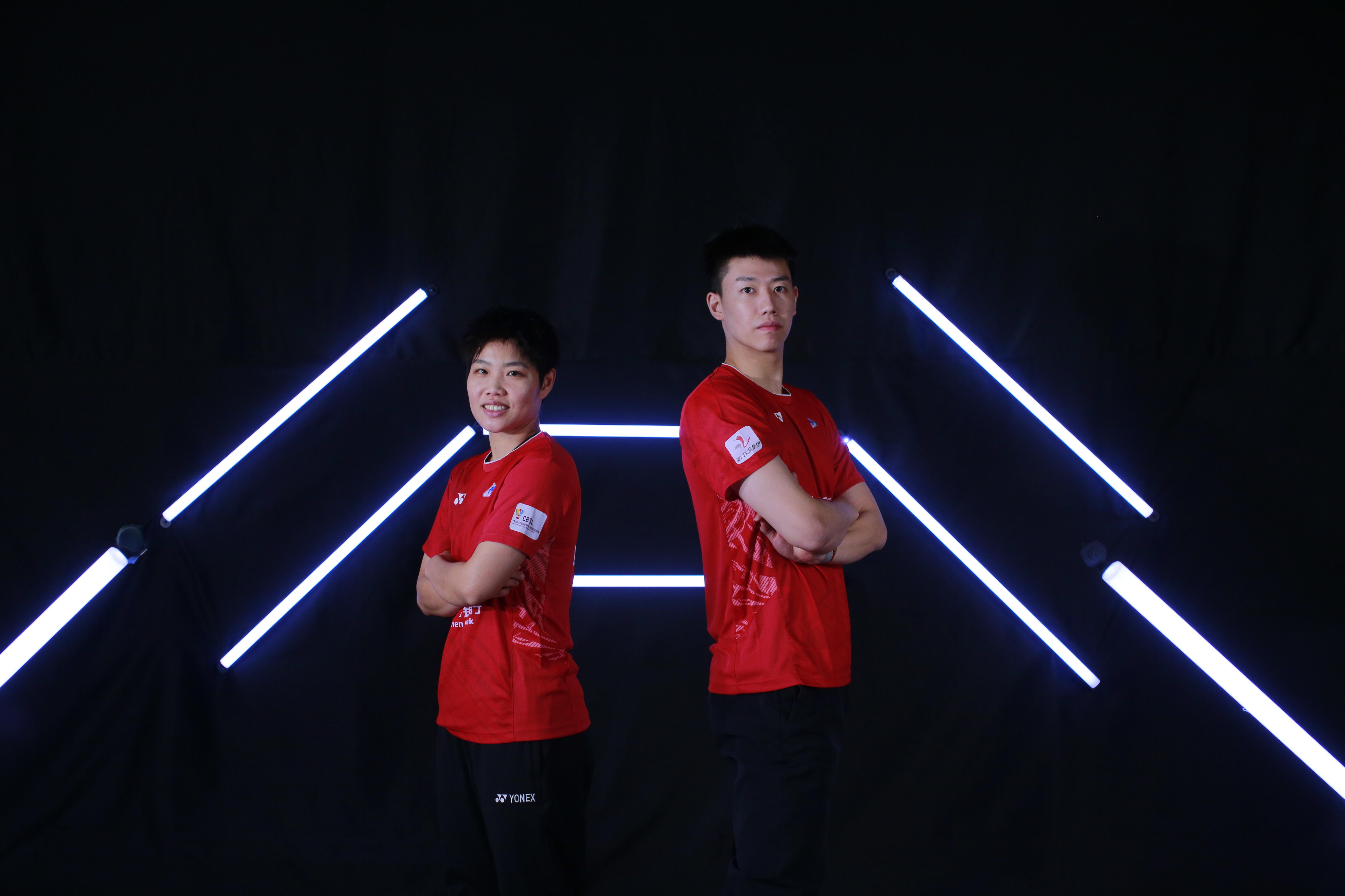 羽超决赛定妆照一张 