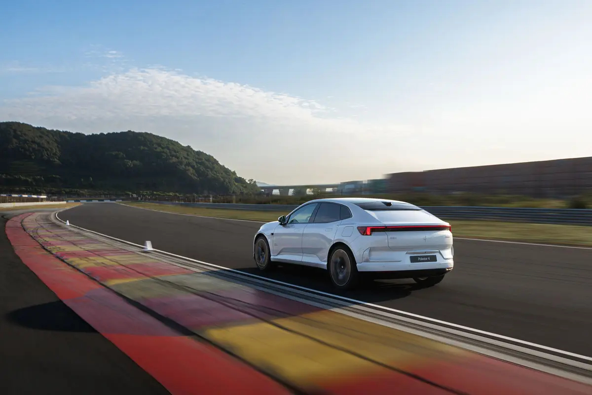 Polestar 4 