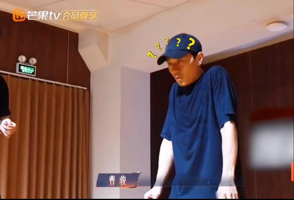 曹骏怎么在舞姬里一眼分辨出刺客专业功底藏不住！练舞练武多年的曹骏，轻松分辨舞姬中