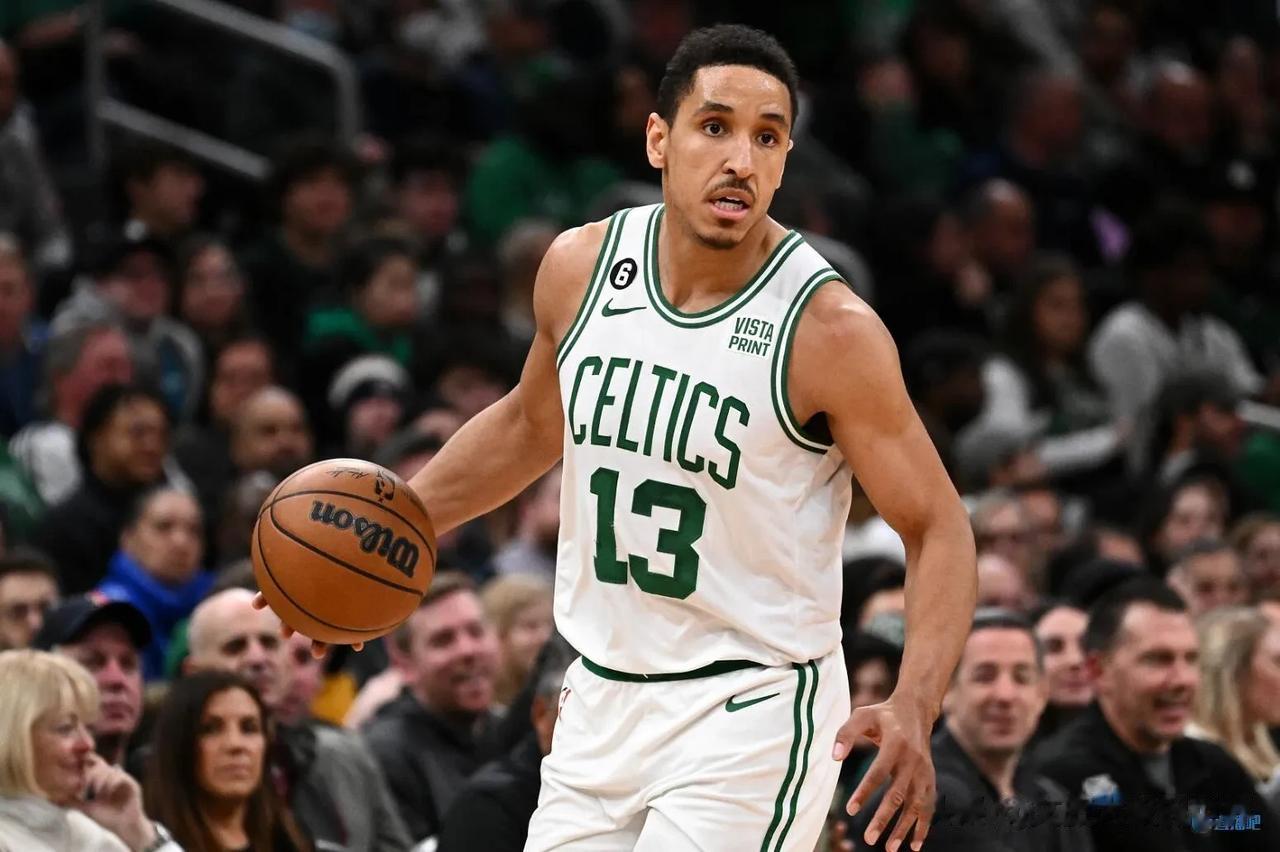 #闲话NBA# 
北京时间9月18日NBA凯尔特人队随队记者曝光：球员布罗格登与