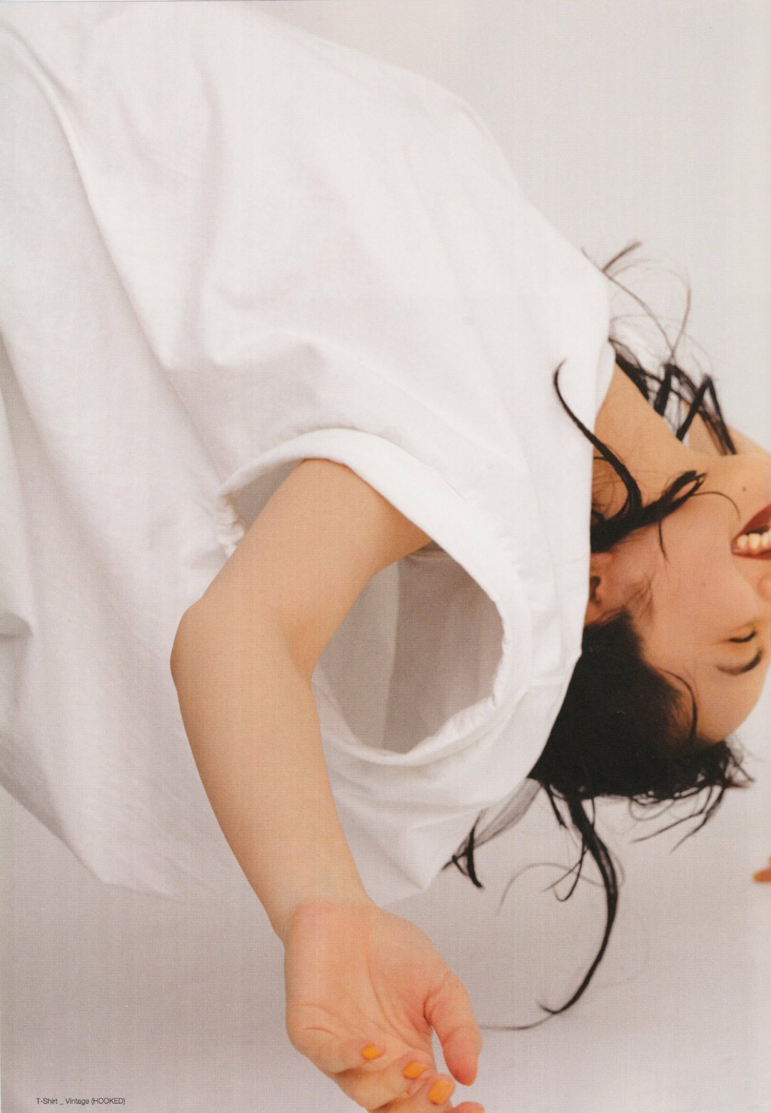 日娱新闻小松菜奈 小松菜奈 杂志《her.》 