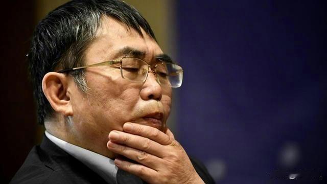 对于八零后来说，聂卫平应该一直是心里的传说和英雄吧！
课上课下，总是能听到看到聂