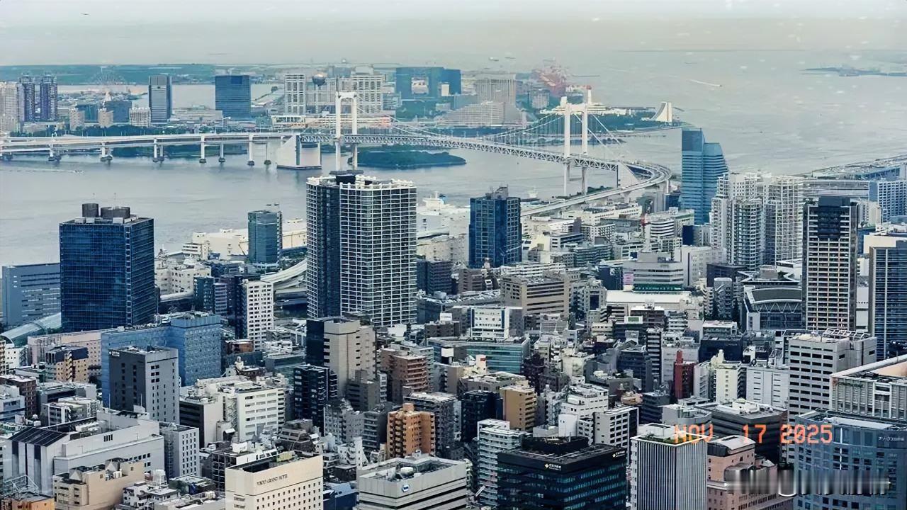 高市早苗上台后，言辞激烈，与东方大国对待西方国家的态度截然相反，这导致了中日关系