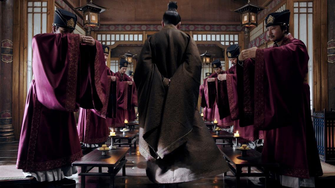 编剧怕不是把“正常人”从字典里删了！疯批团建1114开播：病娇皇帝装赘婿追妻，傲