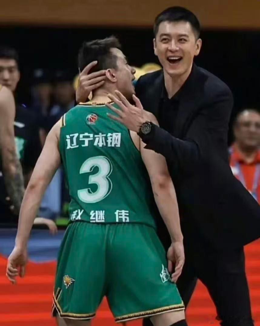 【山东vs辽宁G3生死战，赵继伟病情得到缓解】北京时间5月3日晚，CBA季后赛1