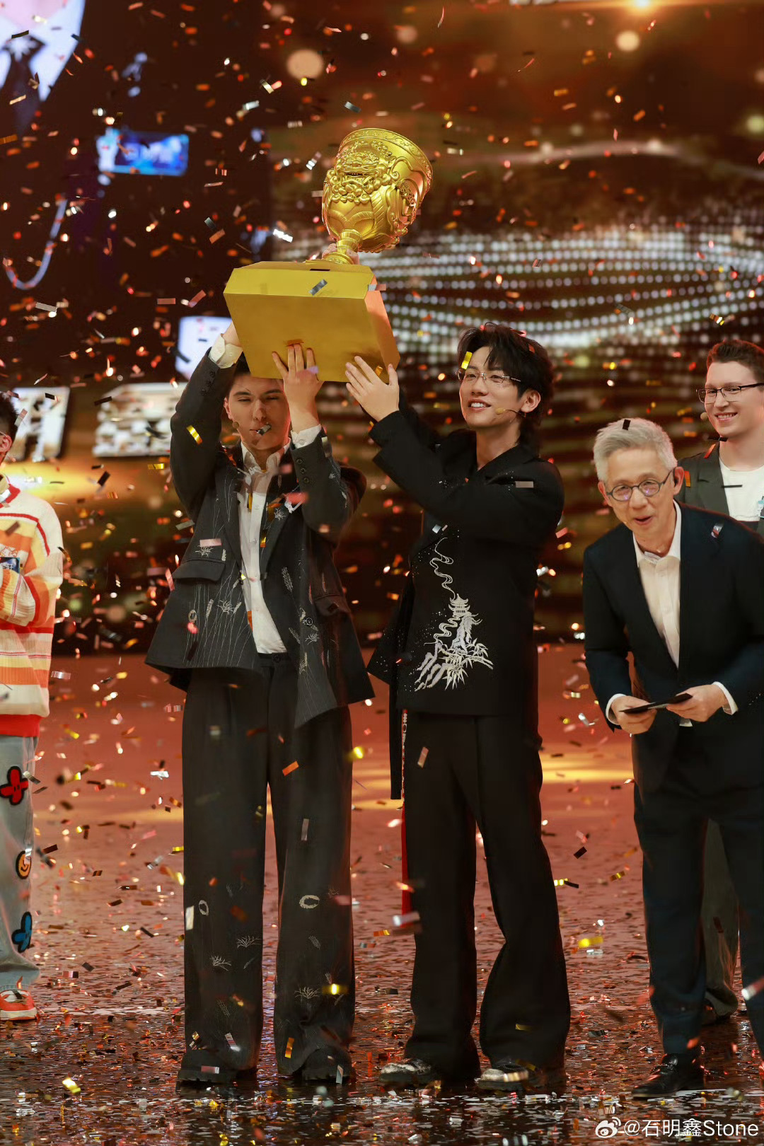 最强大脑13双脑王第十三季正式收官，嘉宾合议选出双脑王，石明鑫与弗雷迪·汉德实力