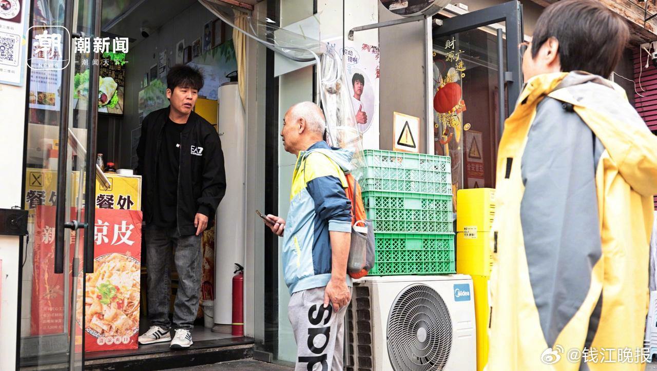 #撞脸周杰伦爆火的粥饼伦谈流量退去#【因撞脸周杰伦爆火，“粥饼伦”谈流量退去：红