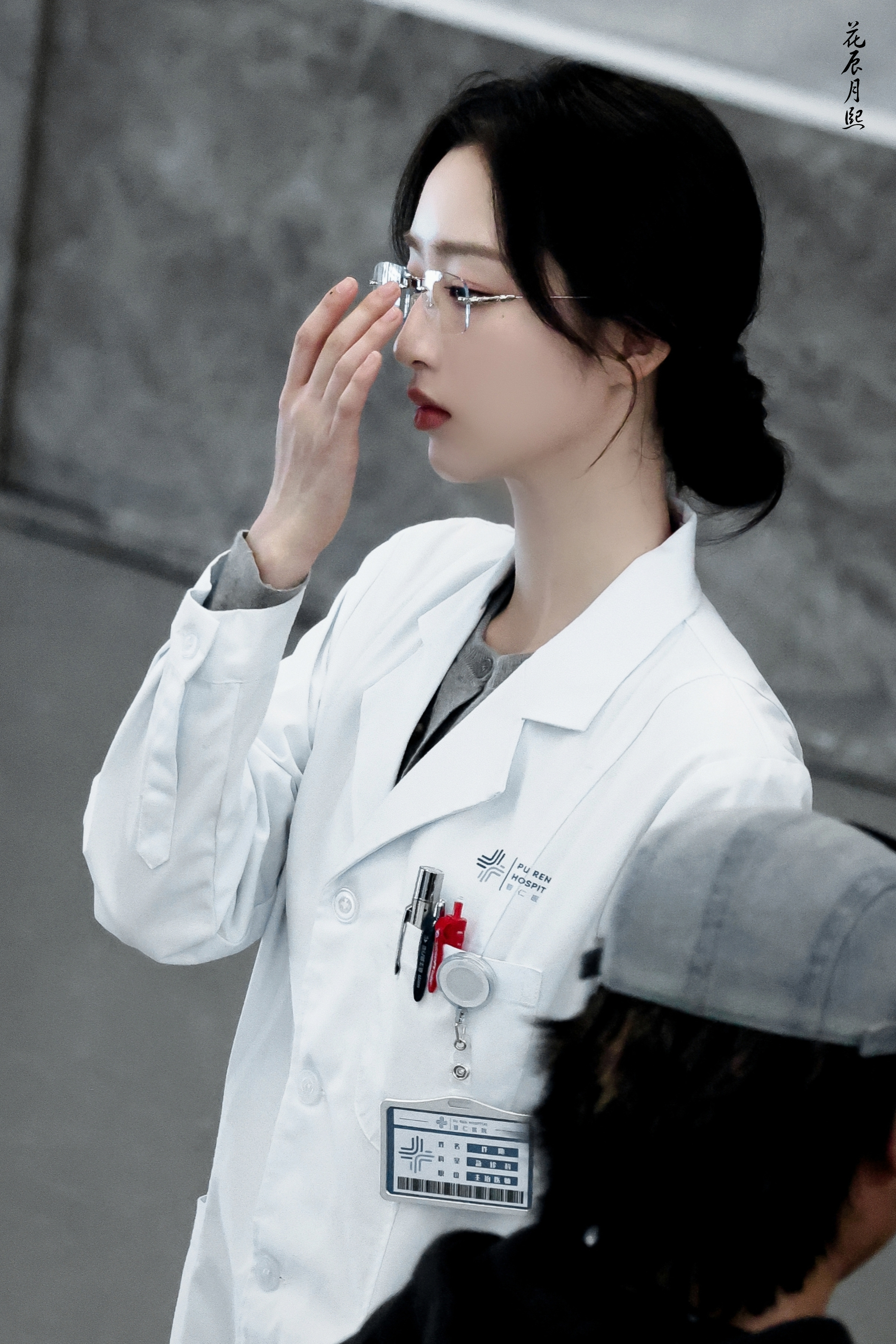 哇❗恩熙医生造型路透来啦～～～邓恩熙 《告白》许随⭕ 【现偶医生女主再➕1】 