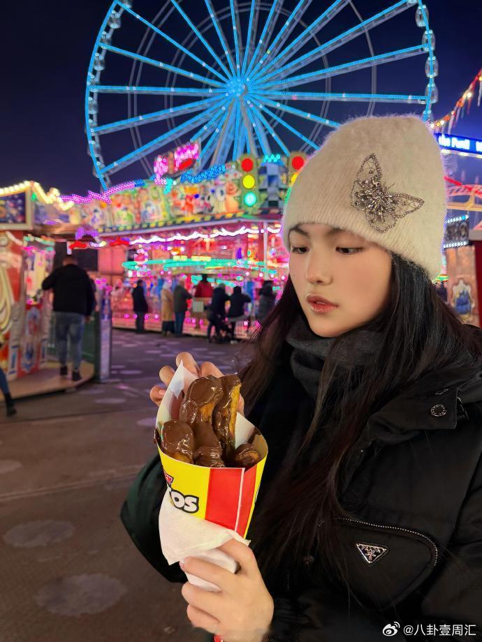 王诗龄放寒假了谁懂啊！王诗龄的留学生寒假穿搭，直接给广大留学生们打了个样，太会了