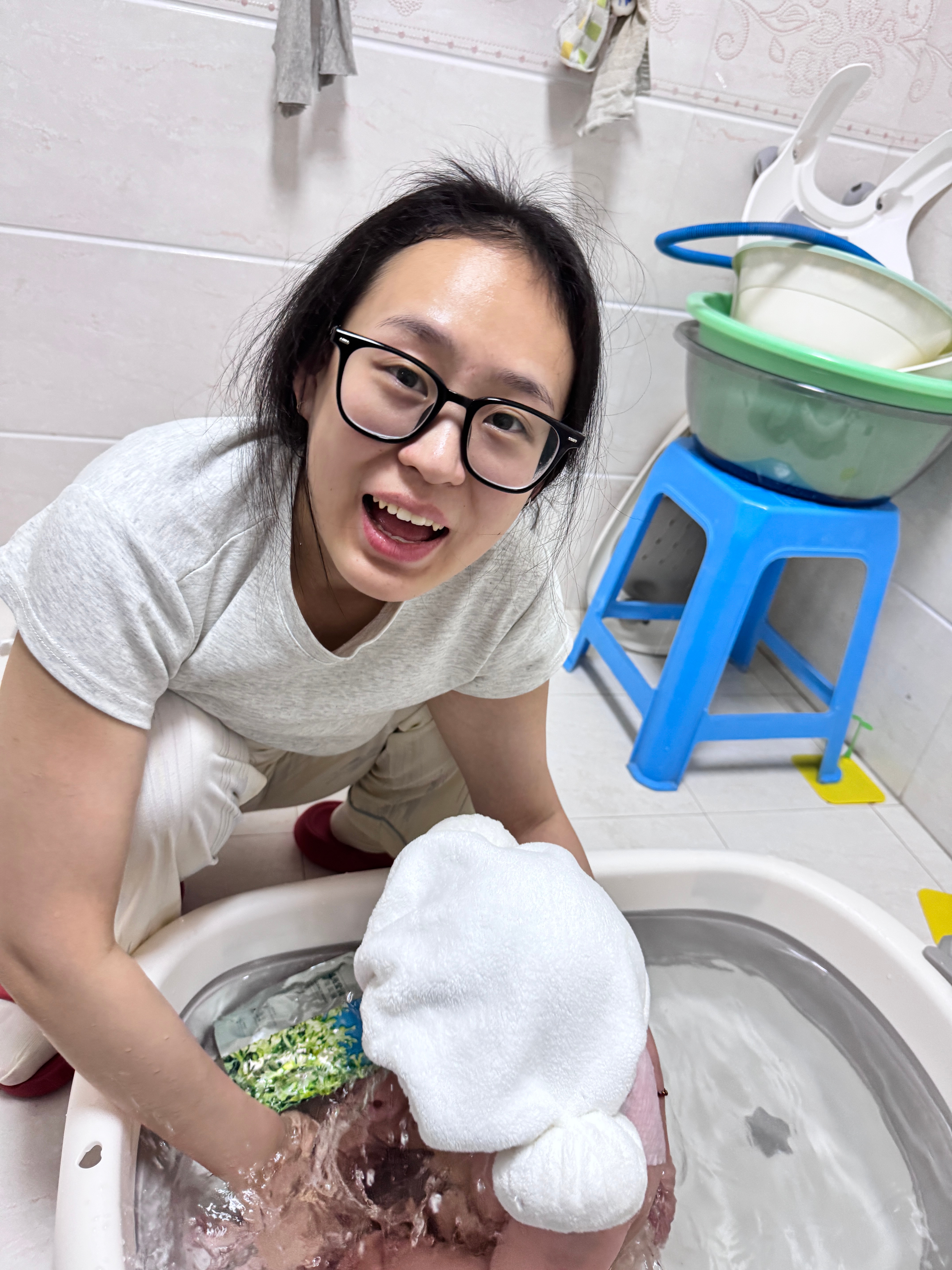 看这组照片 感觉我不是她妈 好像在玩过家家 ​​​