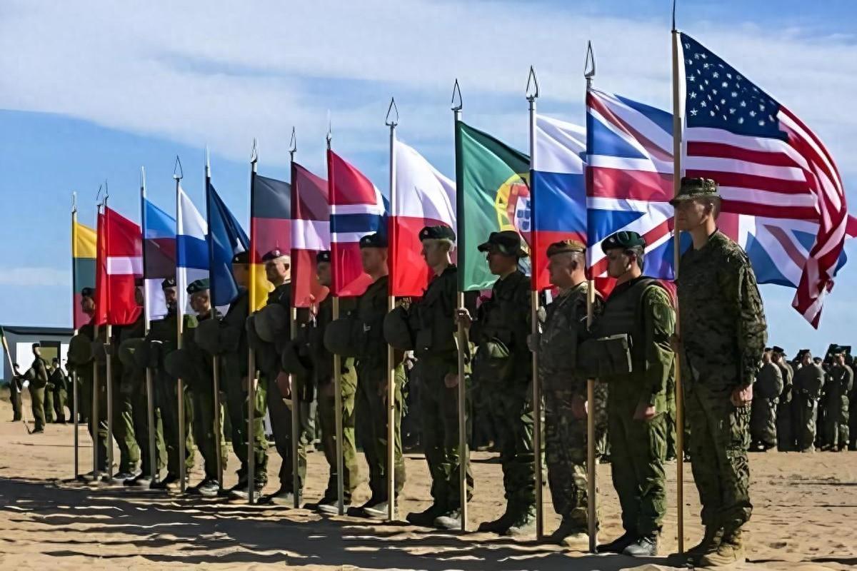 假如联合国解散，世界会变成怎样？
 
大概率会变成中国古代春秋战国时期的态势，群