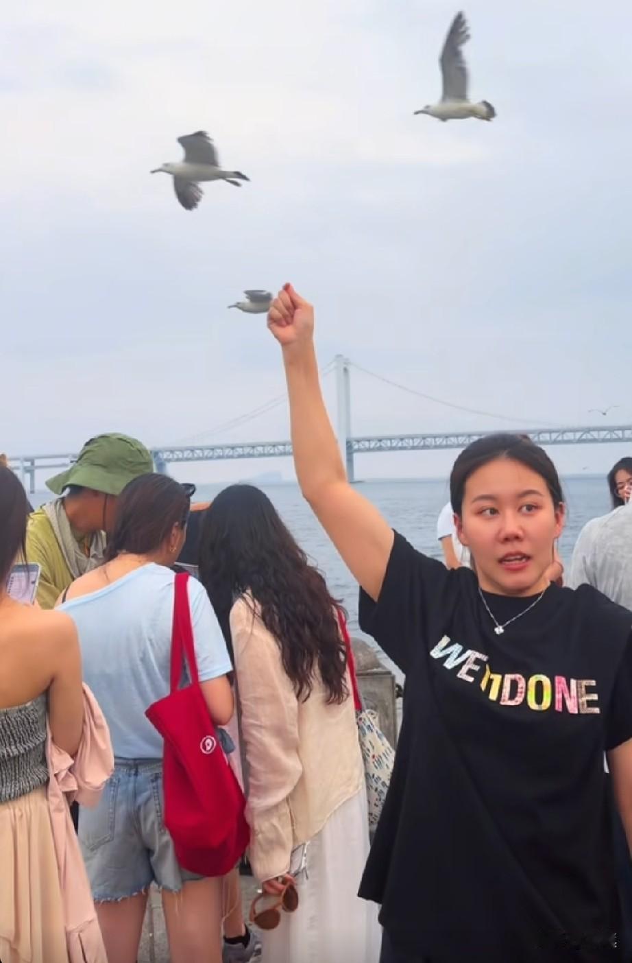 陈幸同原来也这么胆小啊！

这不昨天同同更新社媒，发了她在大连打乒超第一阶段和钱