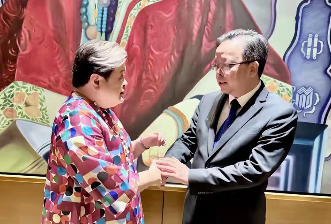中菲南海撞船3天后，中国驻菲大使辞行，临走时留下一句忠告。9月19日，中菲在黄岩
