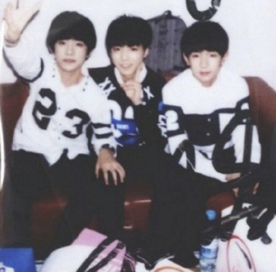 🍀 🍀头顶有星，璀璨无垠，心里有海，辽阔无边—愿我们都能听从内心的声音  