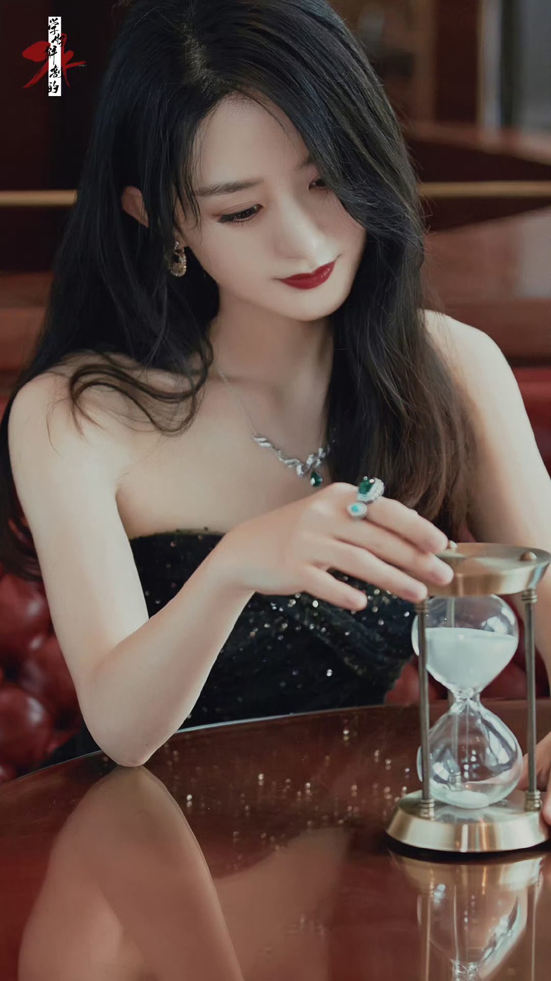 绝美女霸总呀优雅迷人
