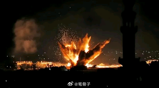 美国250总统特朗普 特朗普刚吹完牛，伊朗导弹就“打脸”上门！这脸打得简直啪啪响