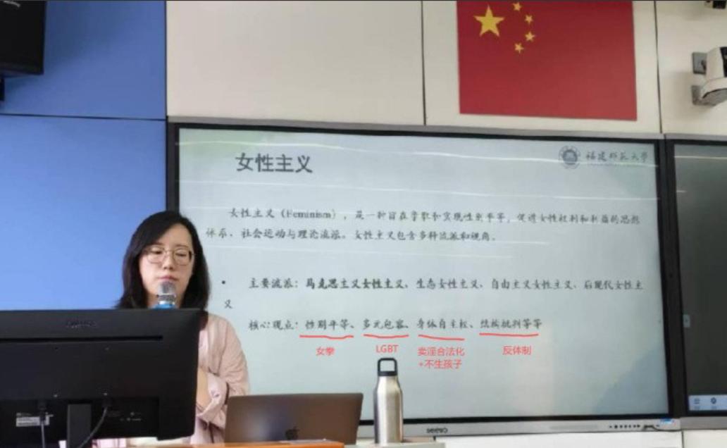别被带节奏
现在网上很多话题，已经不是正常讨论了，而是谁声音大、情绪猛，谁就容易