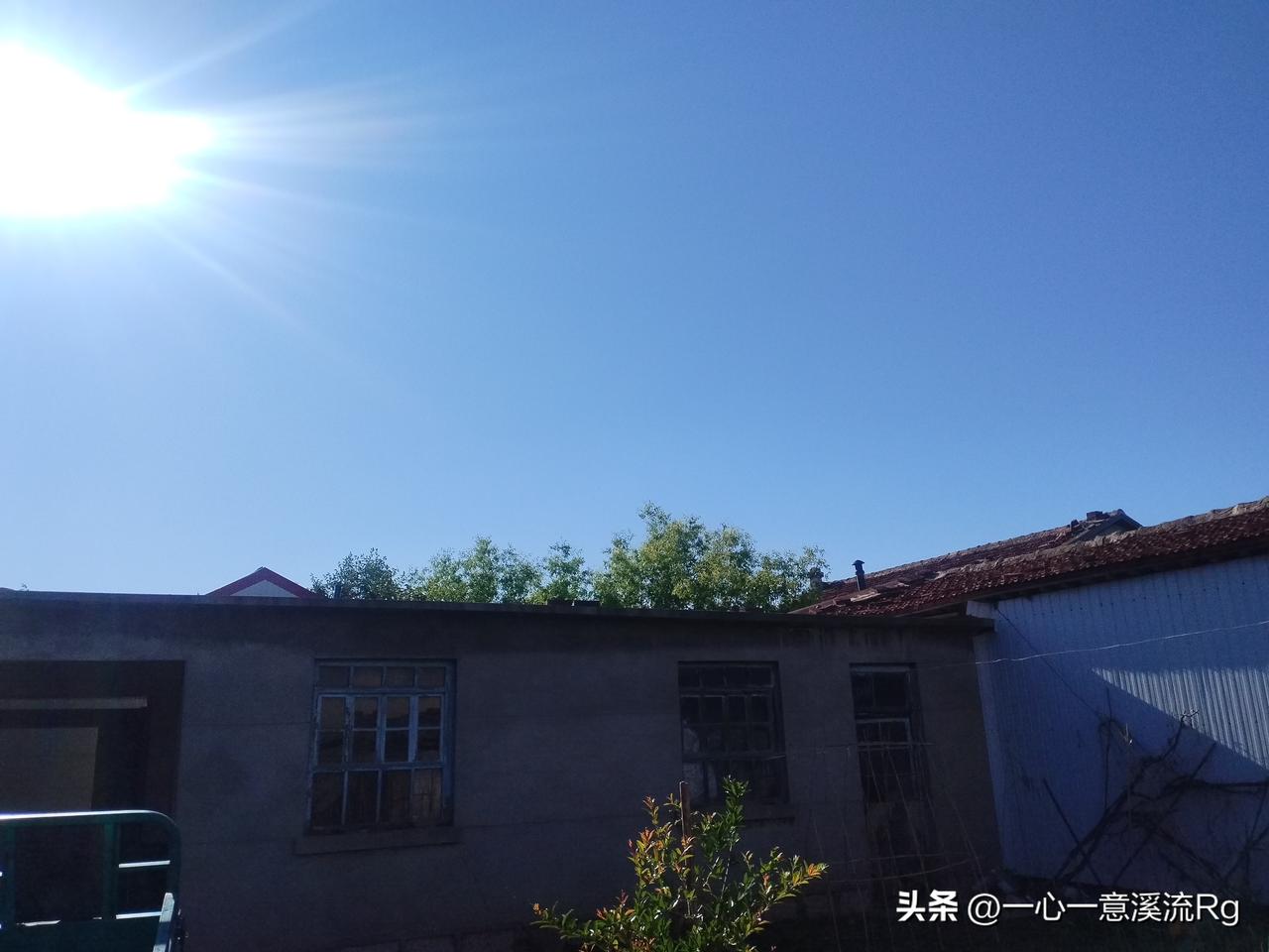 众友友早上好！
今天是6月7日星期天，日出时间4.47分，日落时间7.31分，白