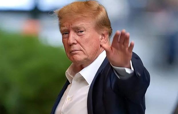 川普这回是真的坐不住了！美以在伊朗折腾了三周，结果把霍尔木兹海峡变成了“地狱入口