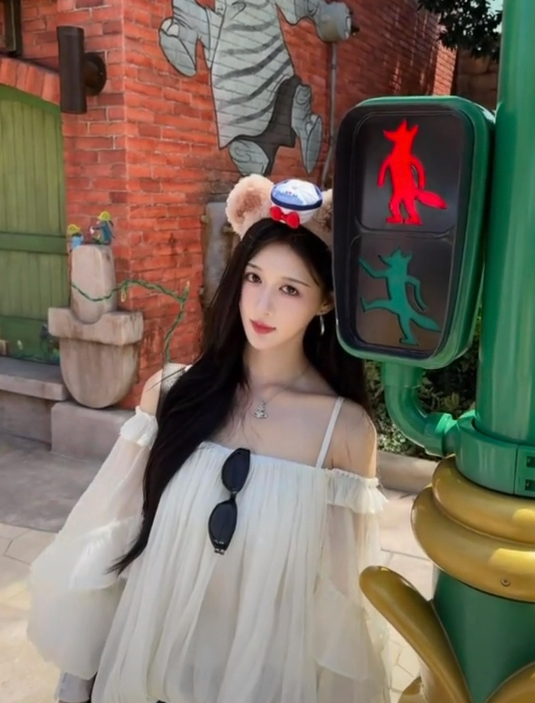 哎呀，我最近沉迷美色，不是一件好事！但是她真的好美[无聊] ​​​