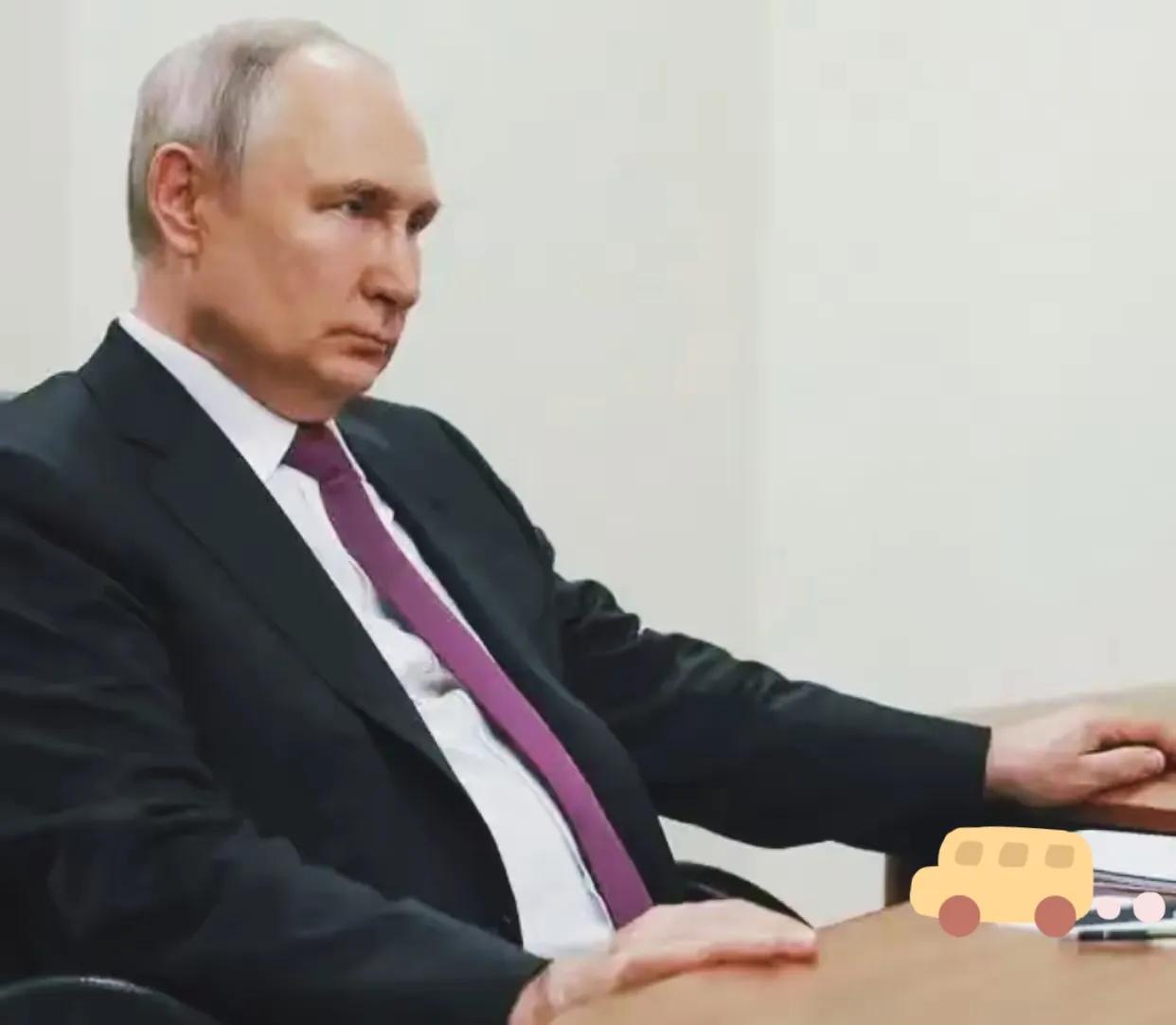 当半个地球的人都在“欺负”他时，他已经70岁了。他是前苏联的儿子，却把一辈子都献