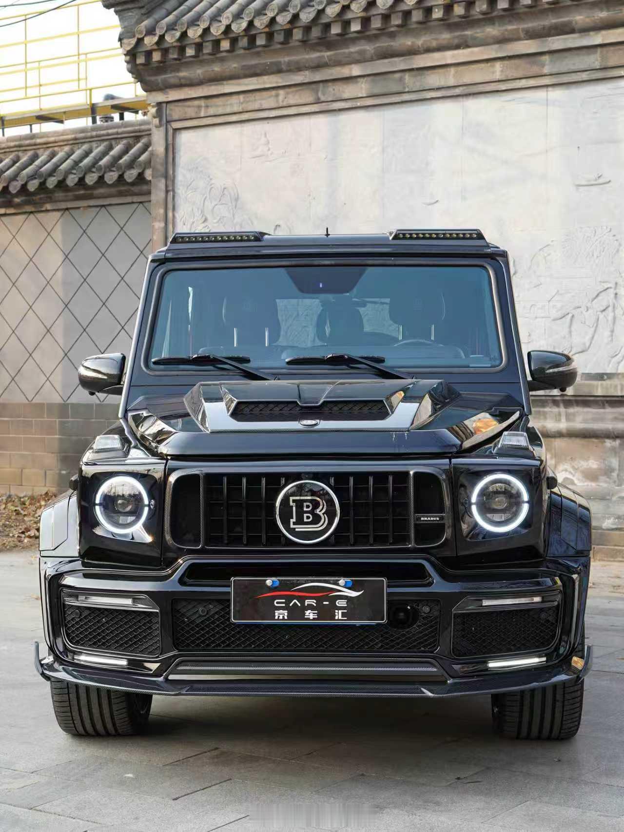 巴博斯套件一上，大G的气场直接拉满！黑武士风格配上经典方盒子造型，路上回头率20