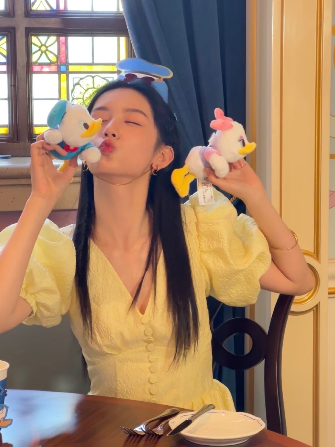 周也小也公主生日快乐捏😚💛 ​​​