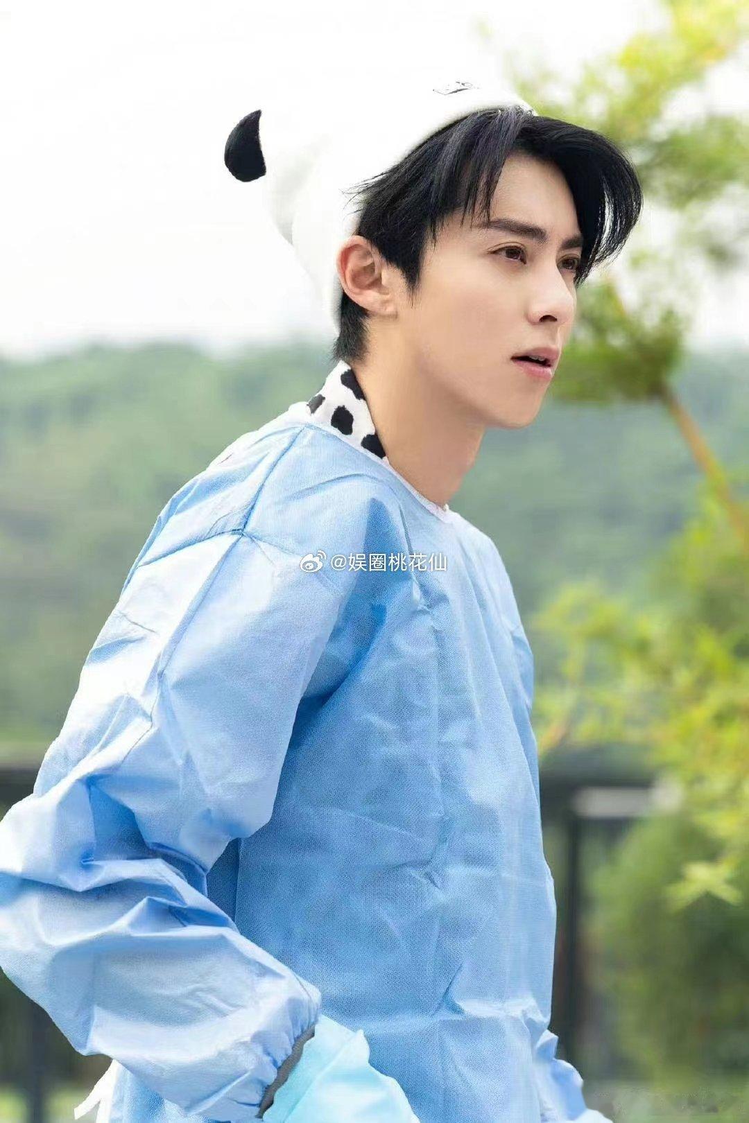 #四大显眼包升级成四大霸总了# 从显眼包变身成为霸道总裁是一种什么样的体验，我觉