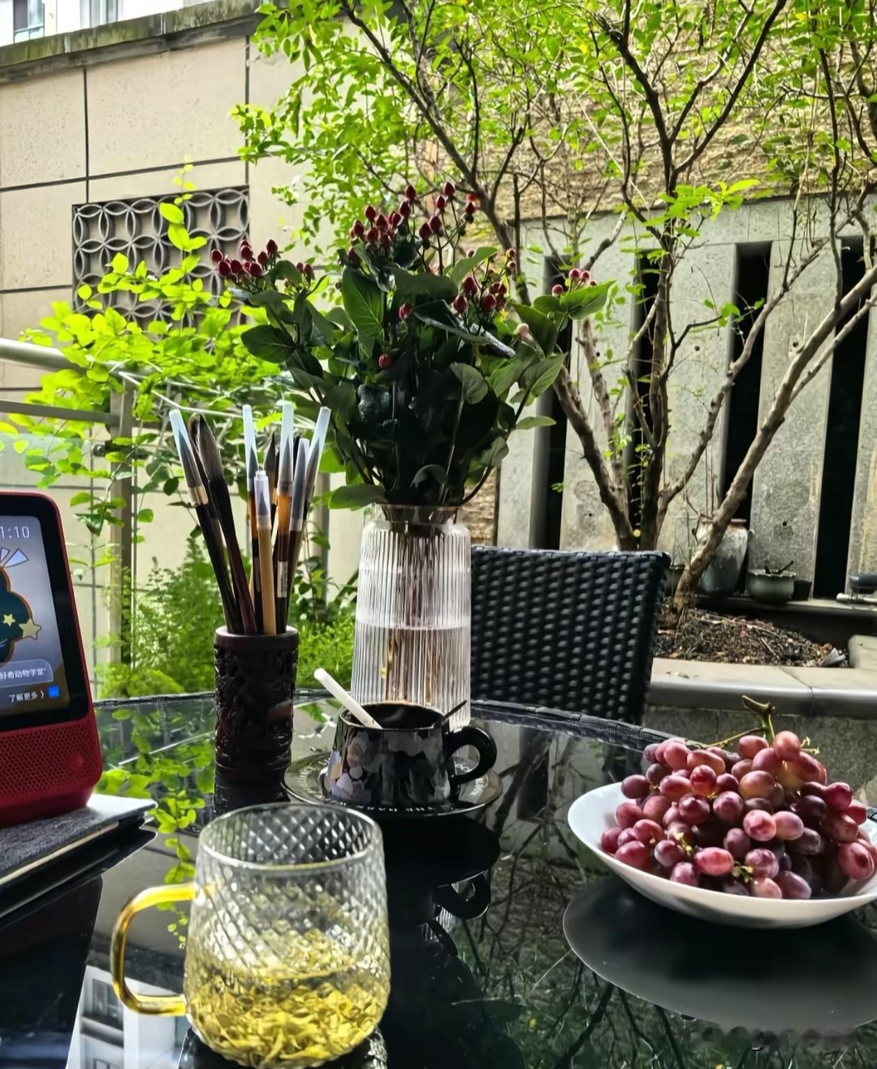 【让你越喝越瘦的5种饮料】

①白水：代替碳酸饮料，每天可以降低好几百卡路里的摄